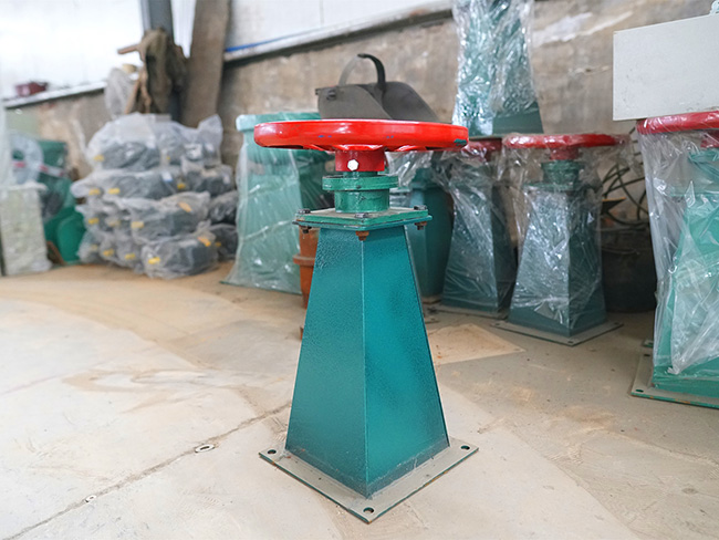 手輪螺桿啟閉機